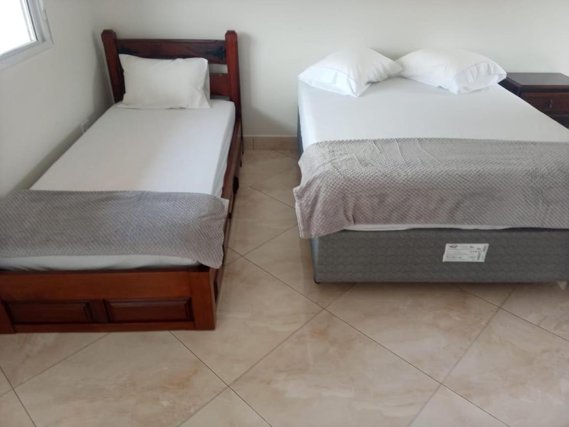 Casa Nova Com Piscina Proxima A Praia E Menos De 3Km Do Centro De Ubatuba Exterior foto